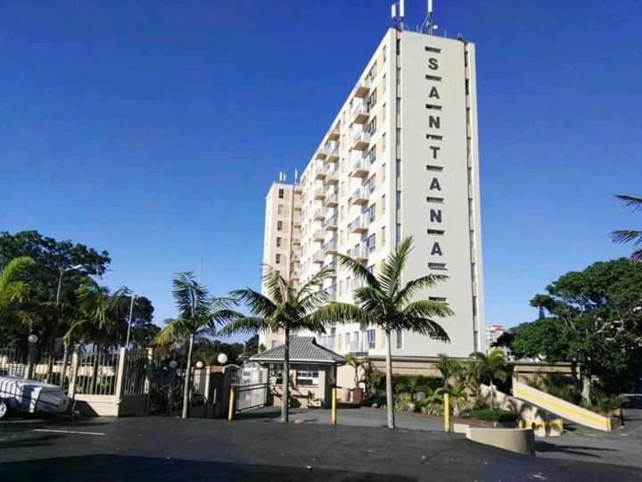 Apartment 102 Santana *